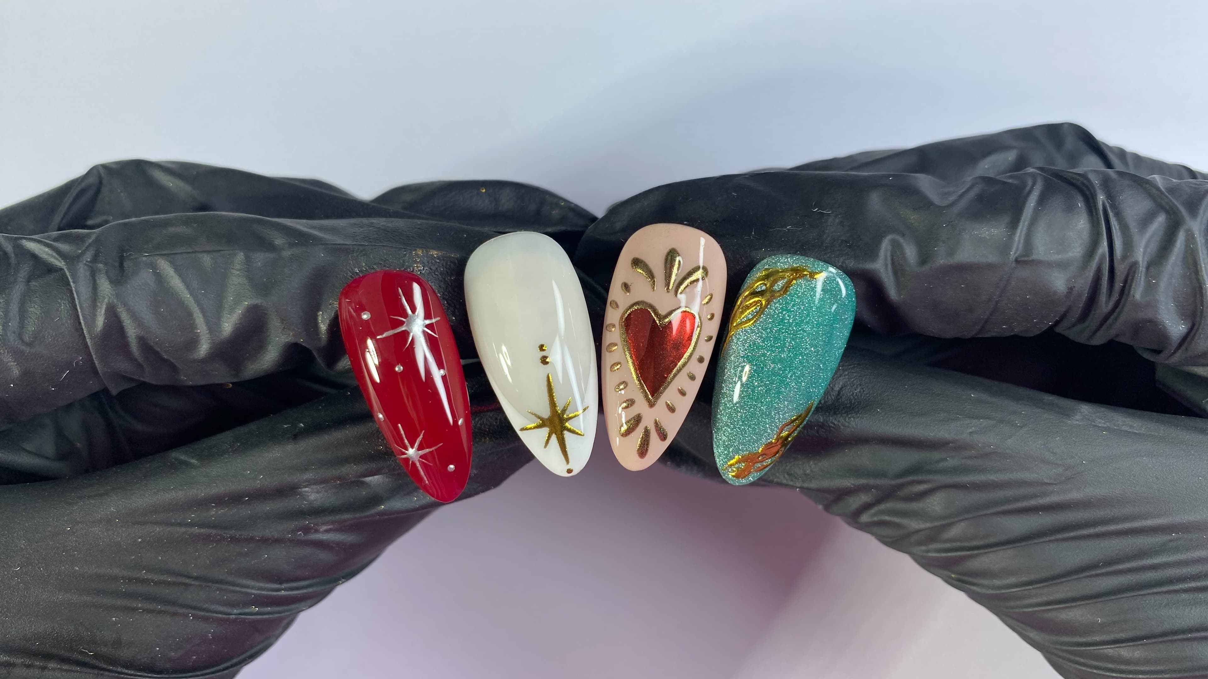 Painel com informações adicionais sobre o curso Nail Art na Prática